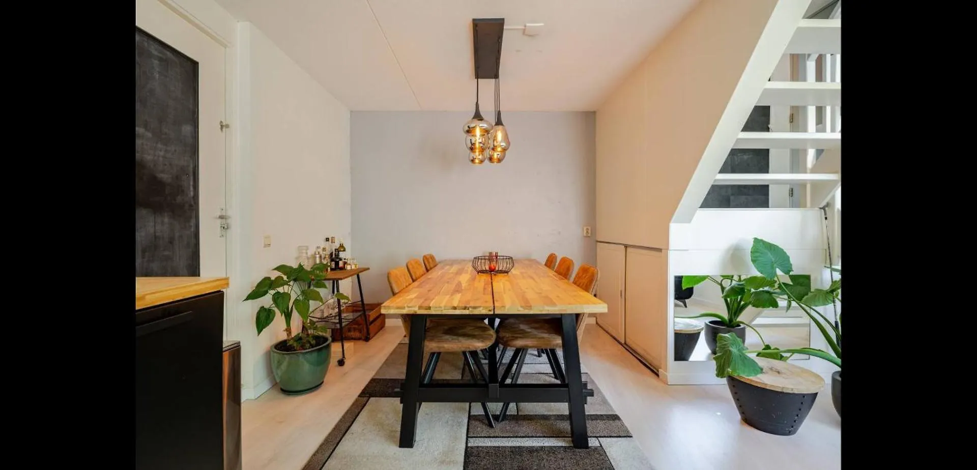 Private 3 Bedroom Apartment - Homestay Properties Amsterdam